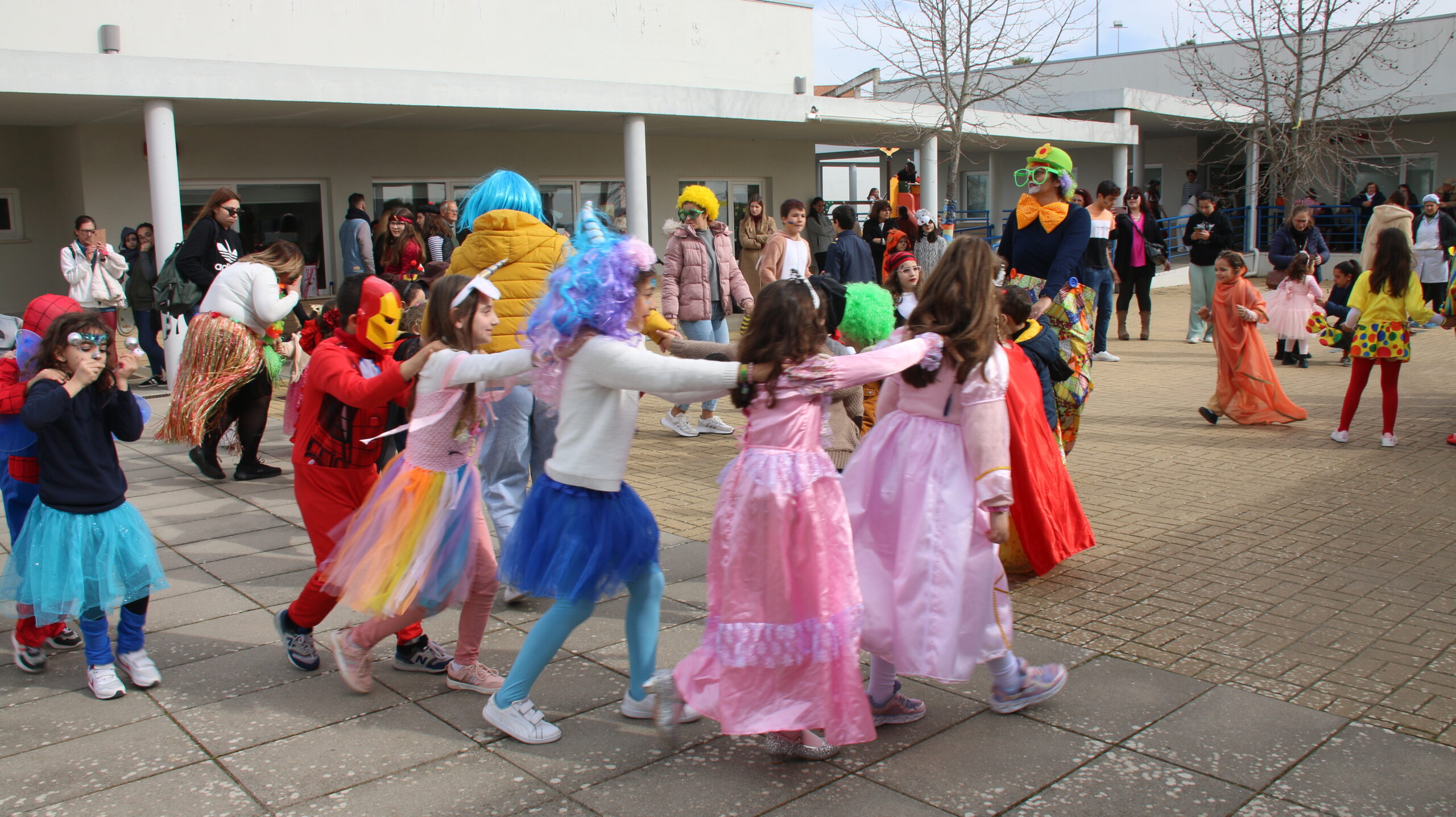 Desfile de Carnaval das escolas Torrão